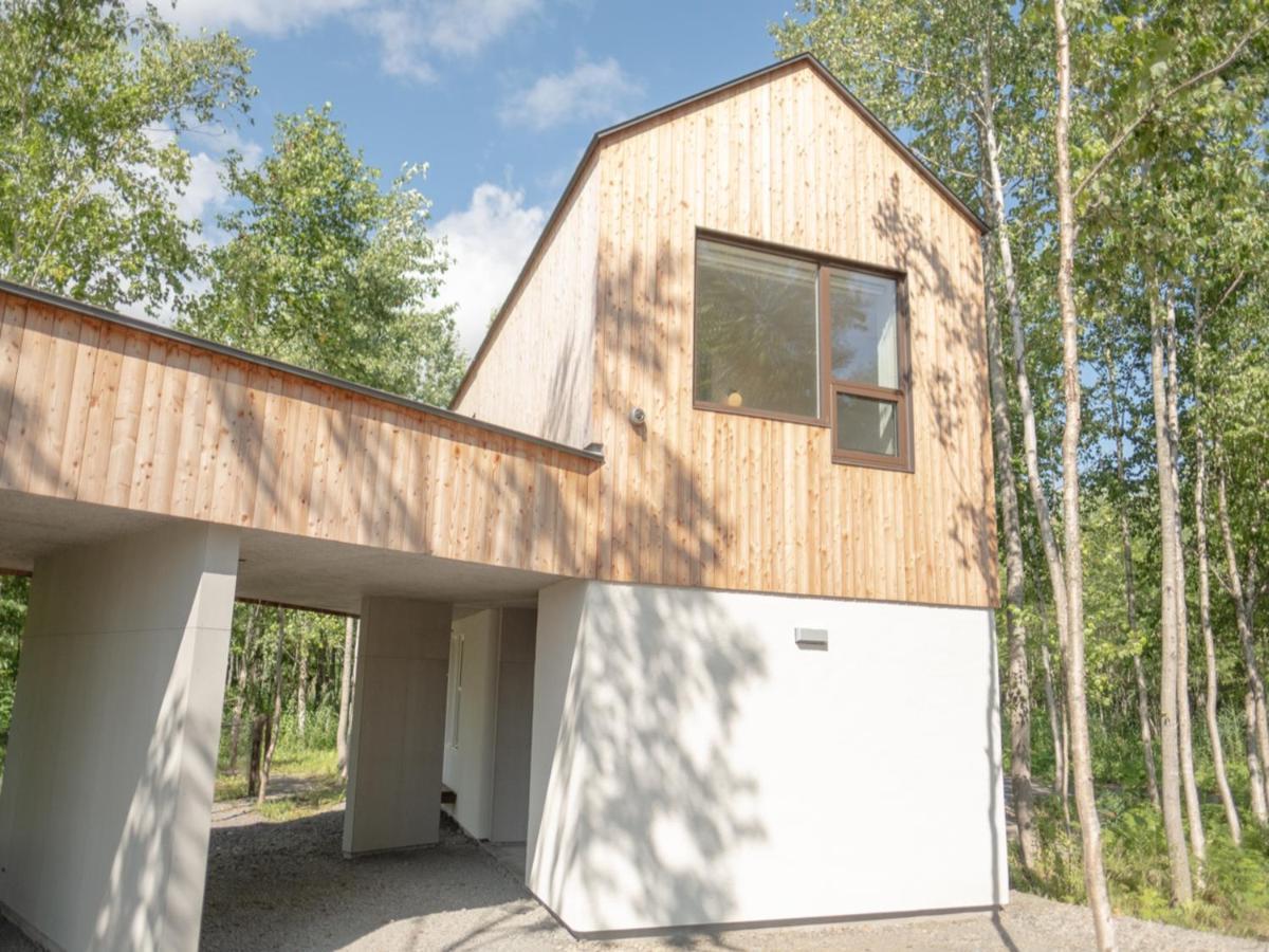 Coboushi オモヤ Guest House Niseko Exterior photo